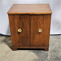Wood cabinet