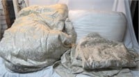 Queen Size Quilted Comforter