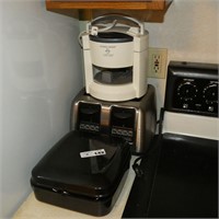 Toaster, Hand Mixer, Jar Opener