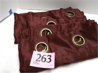 PAIR OF BURGANDY RING CURTAIN PANNELS