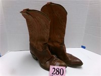 WESTERN BOOTS