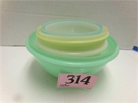 ASST TUPPERWARE BOWLS NO LIDS