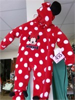 MINNIE MOUSE BABY SLEEPER SIZE  UP TO 12 POUNDS