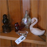 Fenton Pink Swan & Art Glass Bird Paperweights