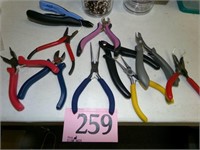 ASST NEEDLE NOSE PLIERS FOR CRAFTS