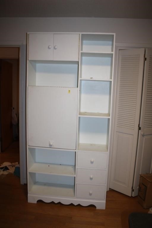 Storage cabinet