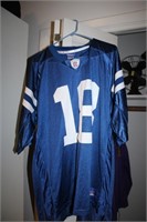 Peyton Manning jersey---XL