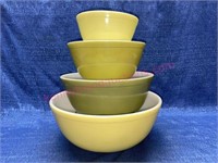 (4) Rare Vtg Pyrex nesting mixing bowls (ylw/grn)