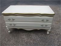 French Provincial Chest 18x38x21"
