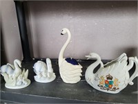 4 Beautiful Glass Swans