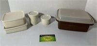 Tupperware Brown and Tan lunchbox set