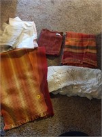Linens Lot Tablecloths, Table Runners, & More