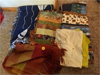 Quilts & Scarves Lot (House)