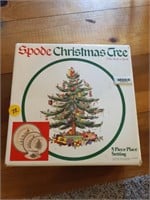 Spode Christmas Tree 5 piece set (House)