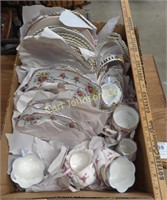 LOT OF CHINA AND TEA CUPS