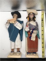 Vintage Ecuadorian dolls, set of 2 (house)