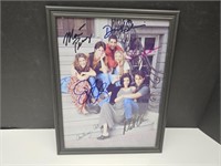 Autographed Pic. Cast of Friends NO COA