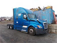 2020 Freightliner Cascadia Sleeper Highway Truck