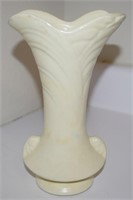 Vtg Shawnee USA Pottery Ivory Vase 8.75" tall