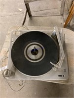 Antique magnavox turntable