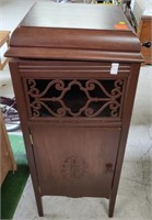 Antique Crank Record Player w/ Records