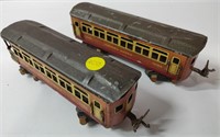 2 Lionel Train Cars
