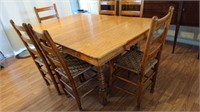 Solid Oak Dining Table and 6 chairs