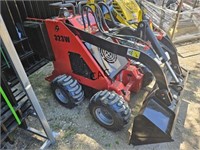 NEW EGN 323W Mini Skid Steer