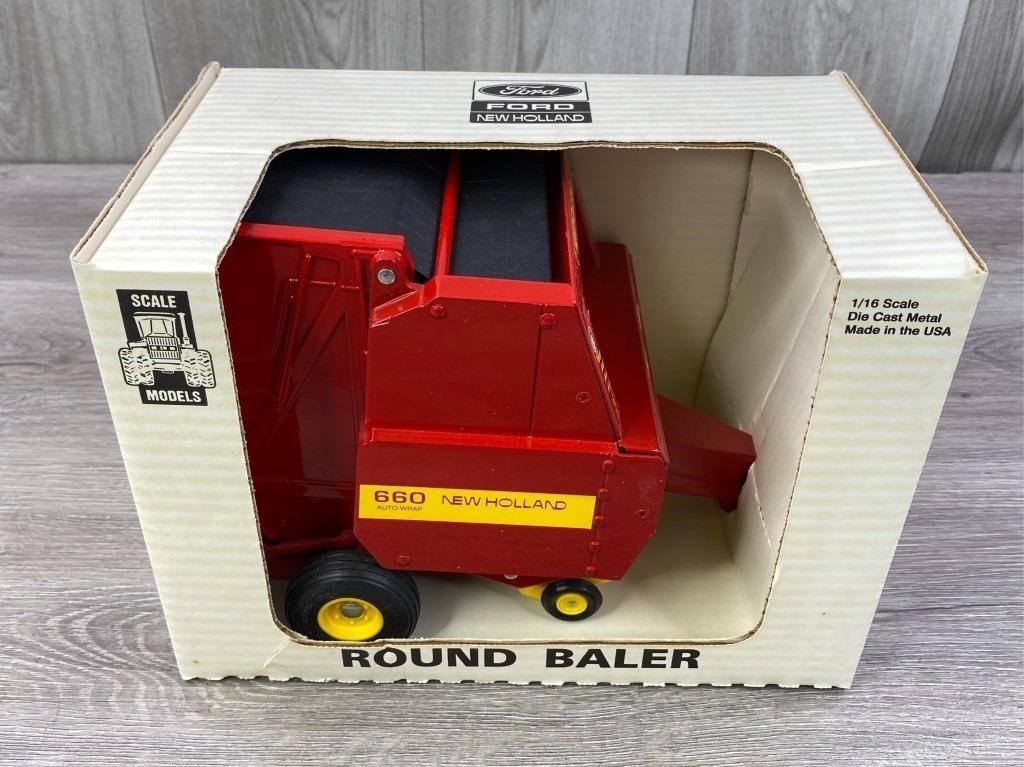 New Holland 660 Auto Wrap Round Baler, Scale Model