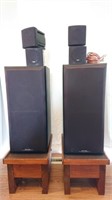 4 stereo speakers