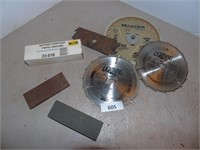 7 1/4" Saw blades (x3), buffing compound,