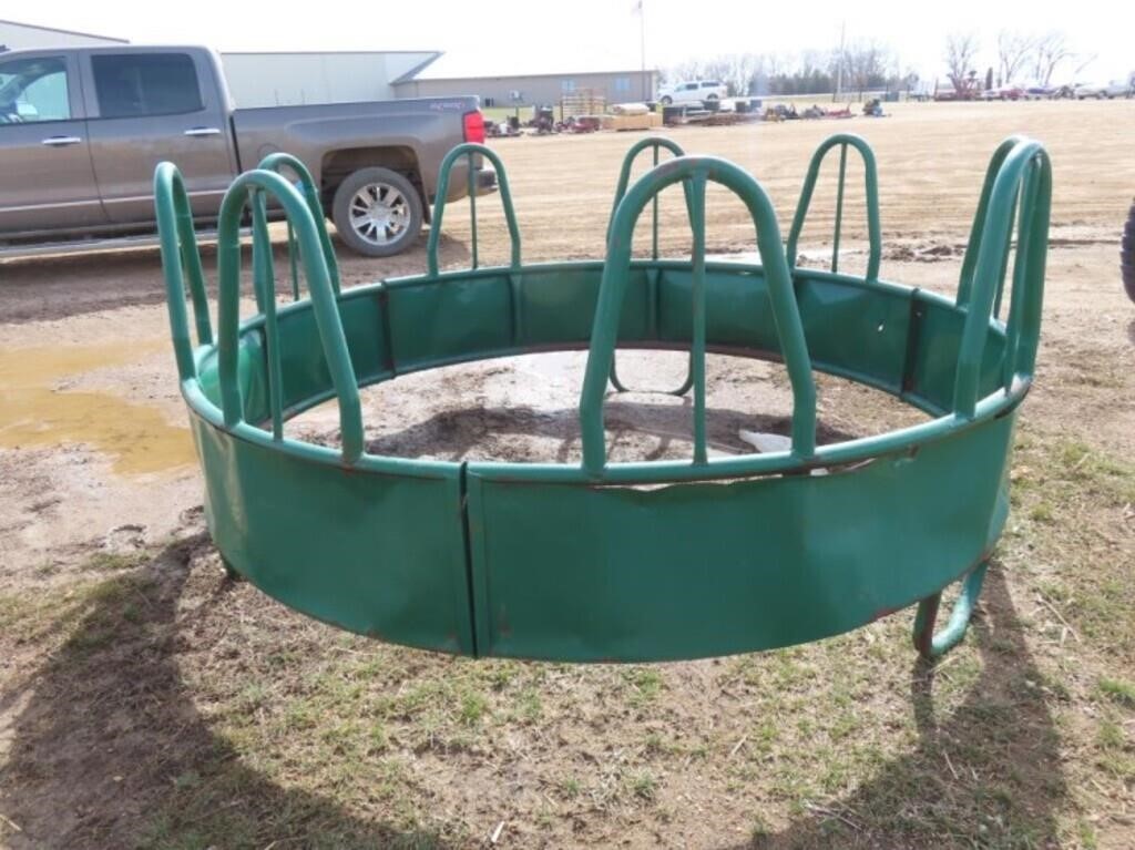 Green Round Bale Feeder