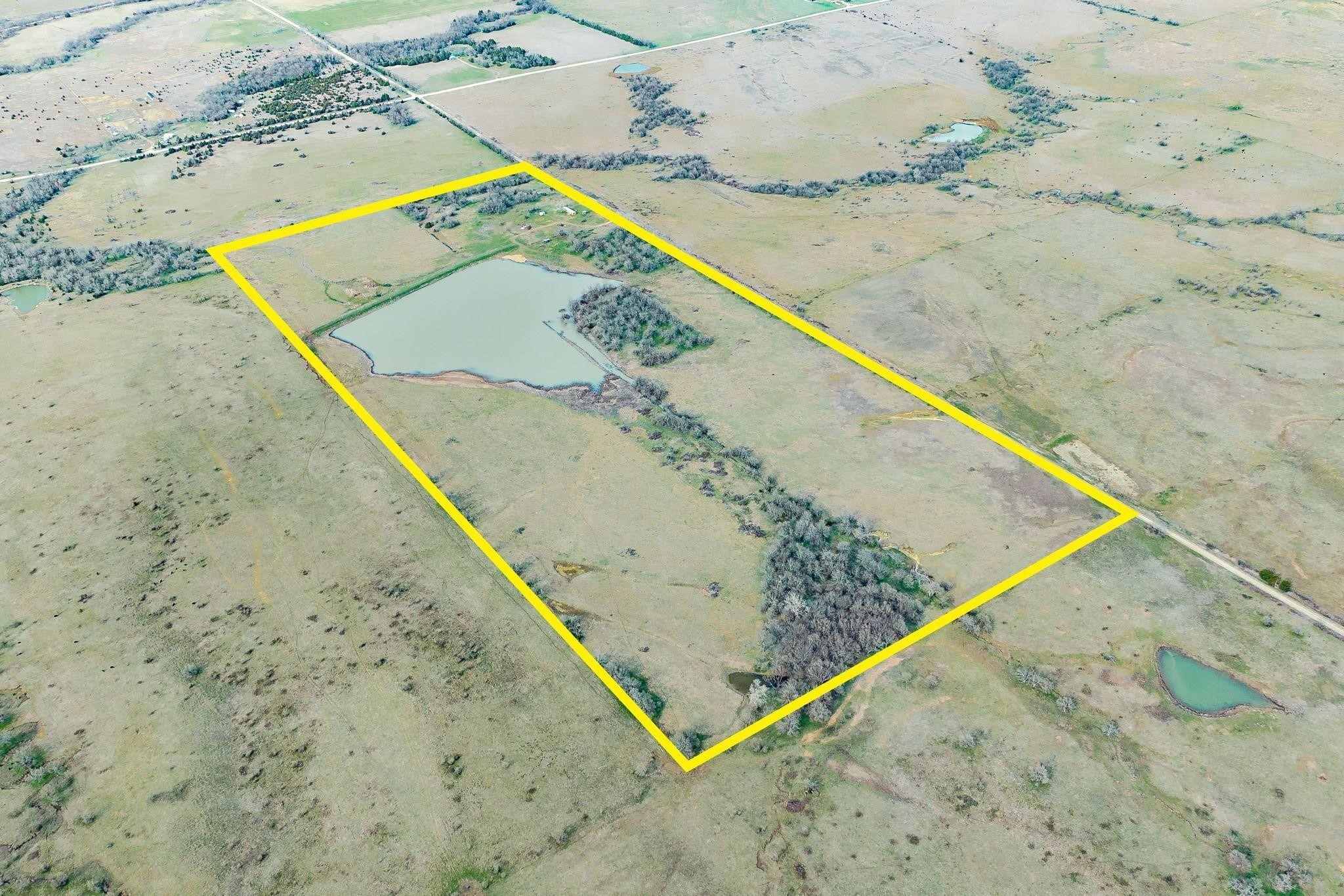 80 AC Recreation Flint Hills Land w/Water