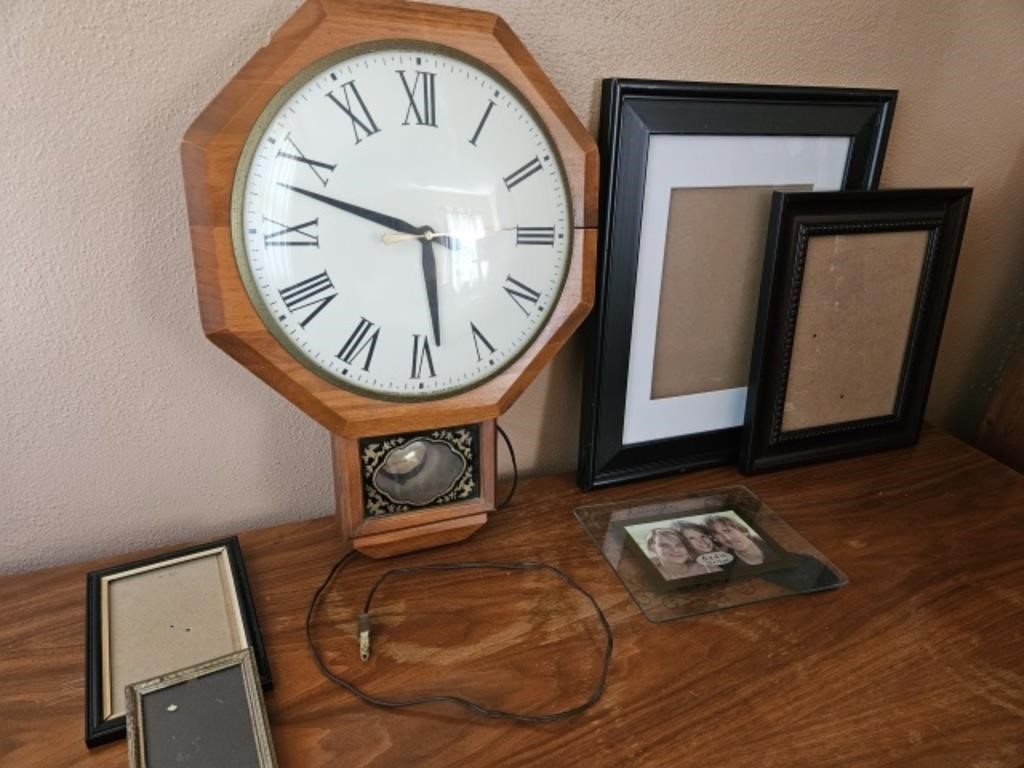 Clock and frames