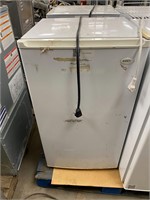 Sanyo Mini Fridge [TW]