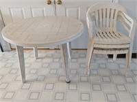 OUTDOOR TABLE & CHAIRS