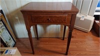 Wood singer sewing table with machine