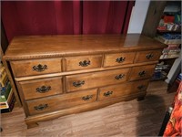 Dresser- 7 drawers