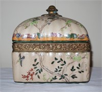 Chinese porcelain liided box w metal accents