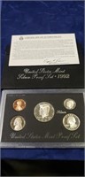 (1) 1992 U.S. Mint Silver Proof Set w/ COA