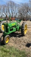 John Deere unstyled B, runs and drives, 12.4-36