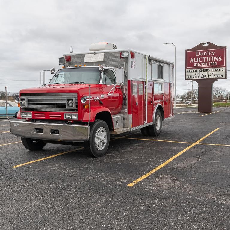 Food Truck 1990 Chevy D-6500 C70 Emerg Supt Svc