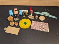 Dollhouse items