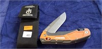 (1) Gerber Knife w/ Case