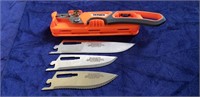 (1) Gerber Knife