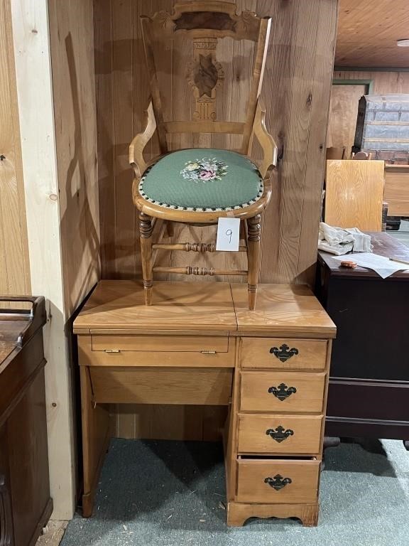 Sewing machine desk w/ upholstered hardwood chair