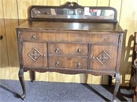 48w buffet, 3 drawers, 2 cupboards