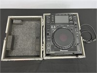 Pioneer CDJ 2000 CD Player DJ Backline w/road case