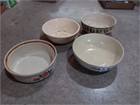 4 pottery bowls (damaged)