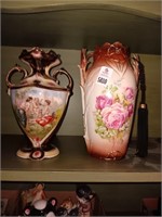 Porcelain vases (damaged)